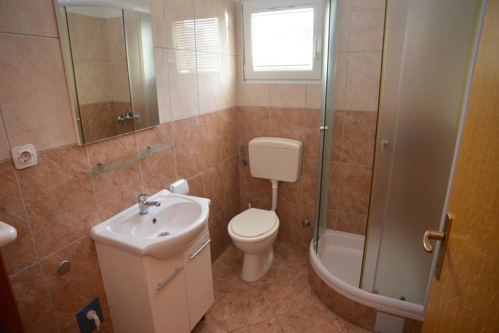 Apartments Salamun Biograd Na Moru Buitenkant foto